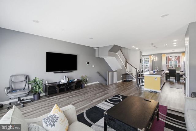 405 GILLESPIE DR, Frederick, MD 21702