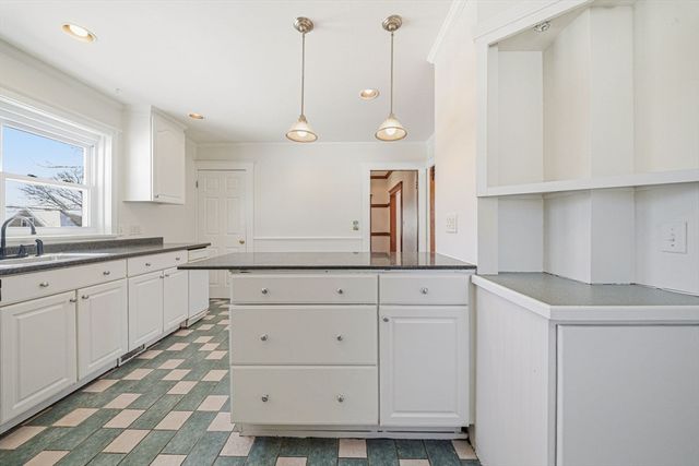 36 Jasper St, Saugus, MA 01906