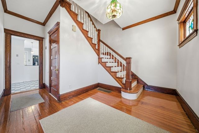 36 Jasper St, Saugus, MA 01906