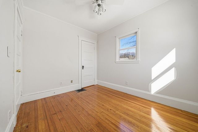 36 Jasper St, Saugus, MA 01906