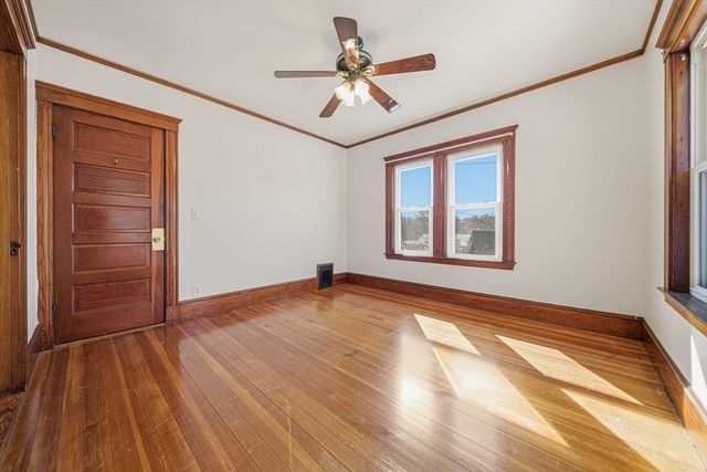 36 Jasper St, Saugus, MA 01906