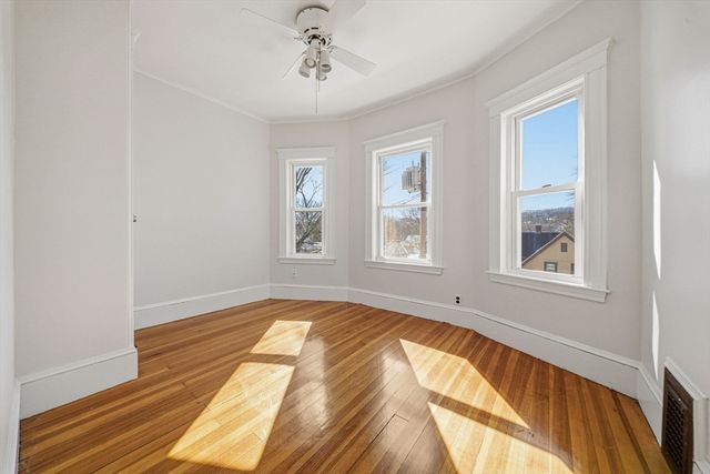 36 Jasper St, Saugus, MA 01906