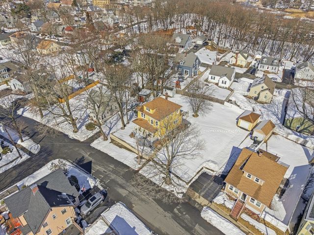 36 Jasper St, Saugus, MA 01906