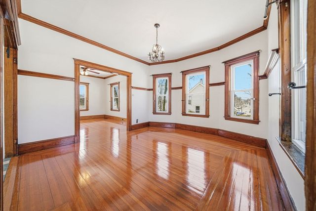 36 Jasper St, Saugus, MA 01906