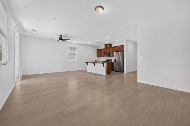 8421 Stara St., Elk Grove, CA 95758