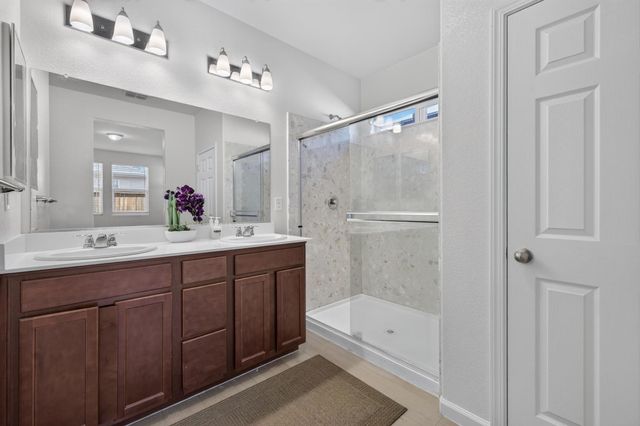 8421 Stara St., Elk Grove, CA 95758