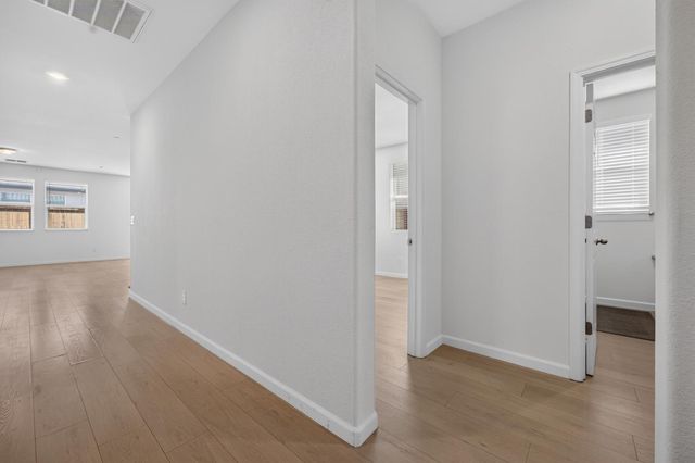 8421 Stara St., Elk Grove, CA 95758