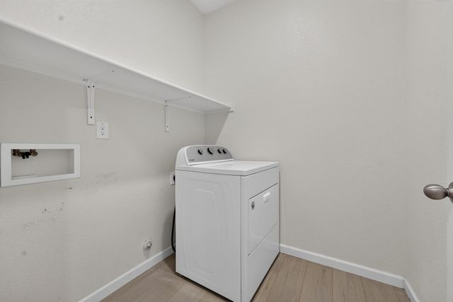 8421 Stara St., Elk Grove, CA 95758
