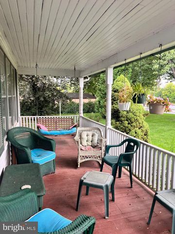 398 FALLING SPRING ROAD, Chambersburg, PA 17202