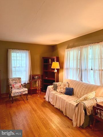 398 FALLING SPRING ROAD, Chambersburg, PA 17202