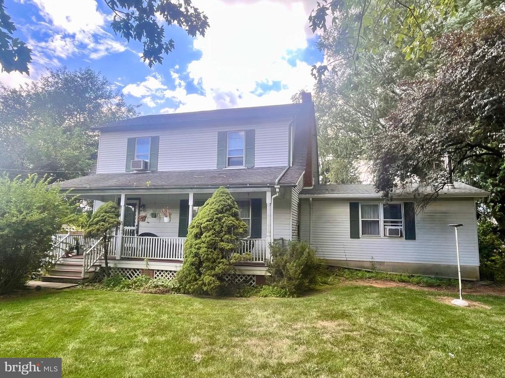 398 FALLING SPRING ROAD, Chambersburg, PA 17202