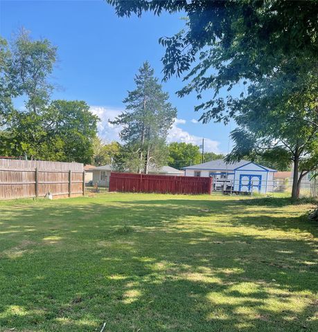 1018 Dubois Street, Denison, TX 75020