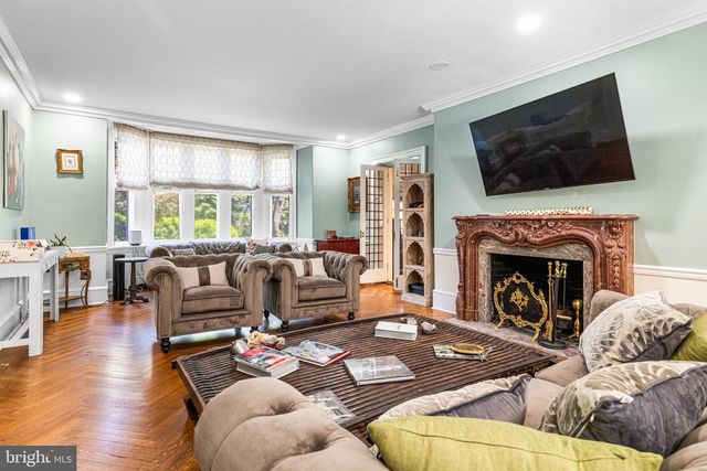 1670 CLOVERLY, Jenkintown, PA 19046