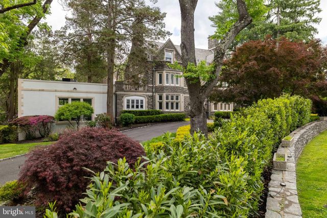 1670 CLOVERLY, Jenkintown, PA 19046