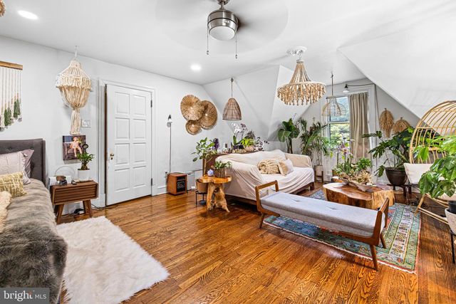 1670 CLOVERLY, Jenkintown, PA 19046