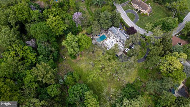 1670 CLOVERLY, Jenkintown, PA 19046