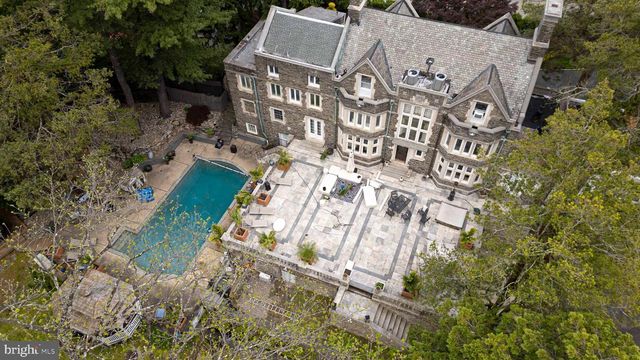 1670 CLOVERLY, Jenkintown, PA 19046