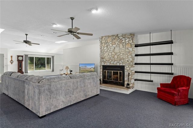 1680 SE 2nd Court, Crystal River, FL 34429