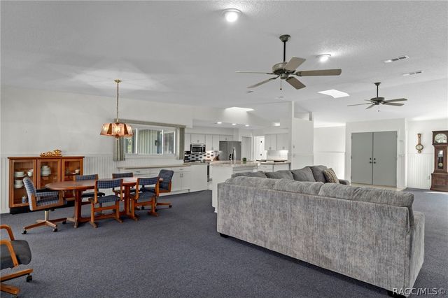 1680 SE 2nd Court, Crystal River, FL 34429