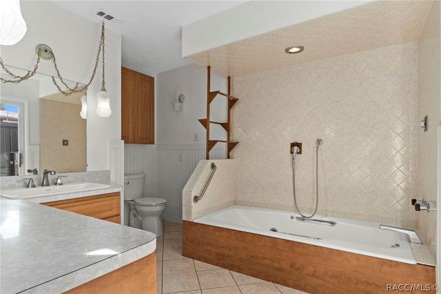 1680 SE 2nd Court, Crystal River, FL 34429