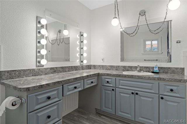 1680 SE 2nd Court, Crystal River, FL 34429