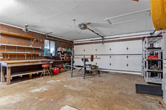 1680 SE 2nd Court, Crystal River, FL 34429