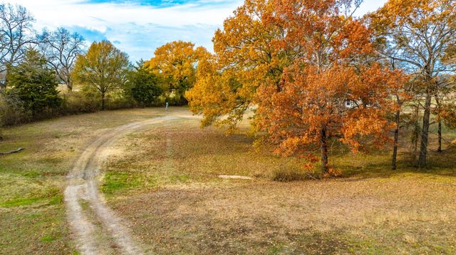 575 State Highway 276, Point, TX 75472