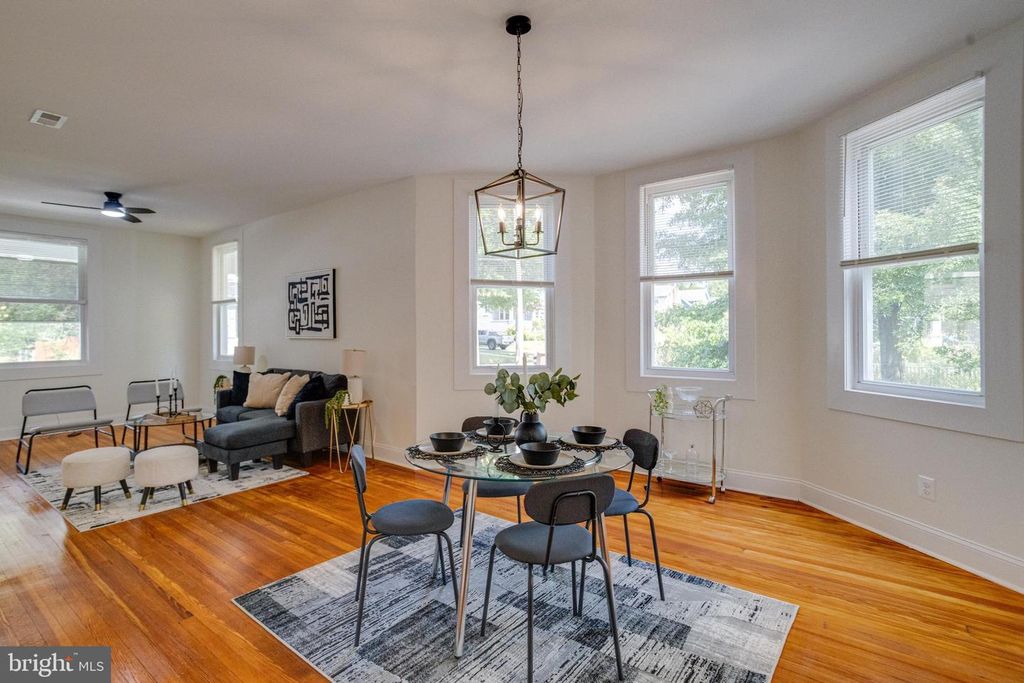 Image 15 of property listing at 3105 EVERGREEN AVE, Baltimore, MD 21214
