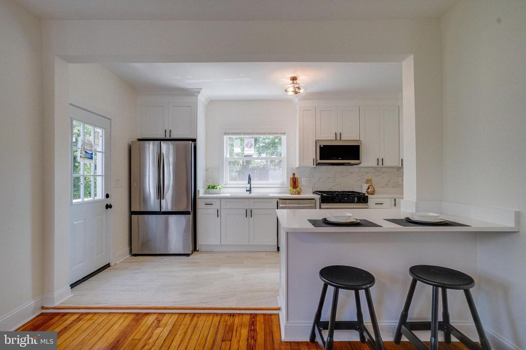 Image 19 of property listing at 3105 EVERGREEN AVE, Baltimore, MD 21214
