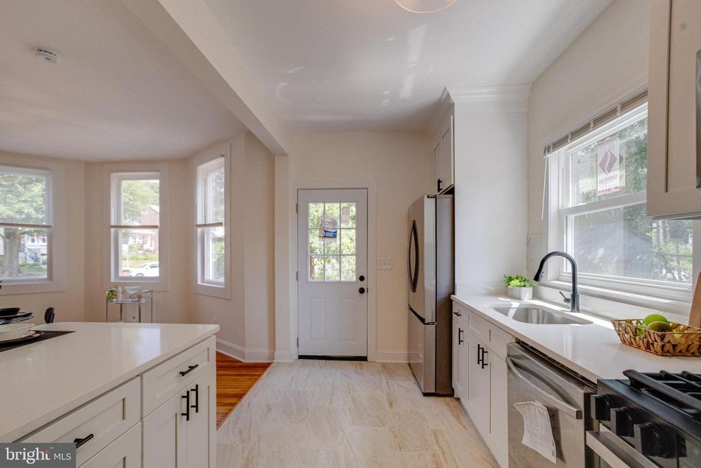 Image 22 of property listing at 3105 EVERGREEN AVE, Baltimore, MD 21214