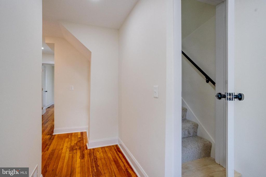 Image 28 of property listing at 3105 EVERGREEN AVE, Baltimore, MD 21214