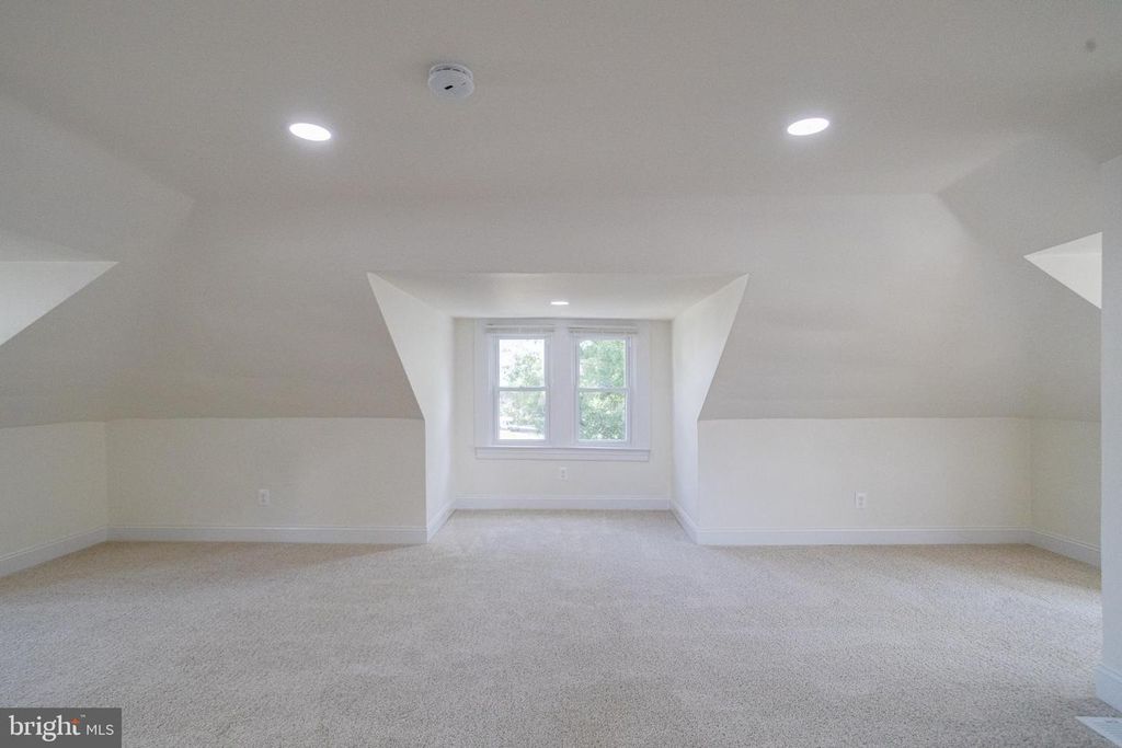 Image 29 of property listing at 3105 EVERGREEN AVE, Baltimore, MD 21214
