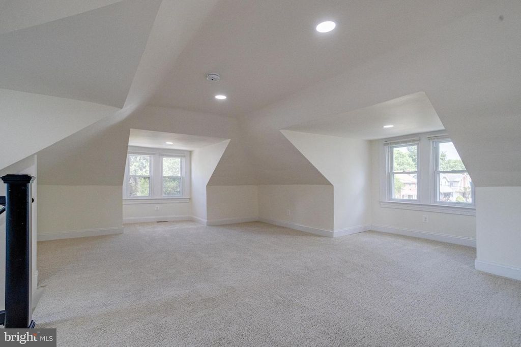 Image 30 of property listing at 3105 EVERGREEN AVE, Baltimore, MD 21214