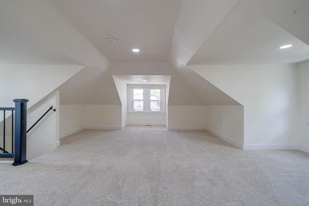 Image 31 of property listing at 3105 EVERGREEN AVE, Baltimore, MD 21214
