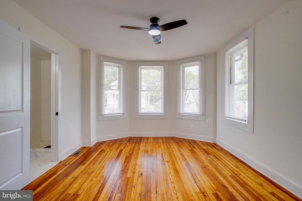 Image 44 of property listing at 3105 EVERGREEN AVE, Baltimore, MD 21214
