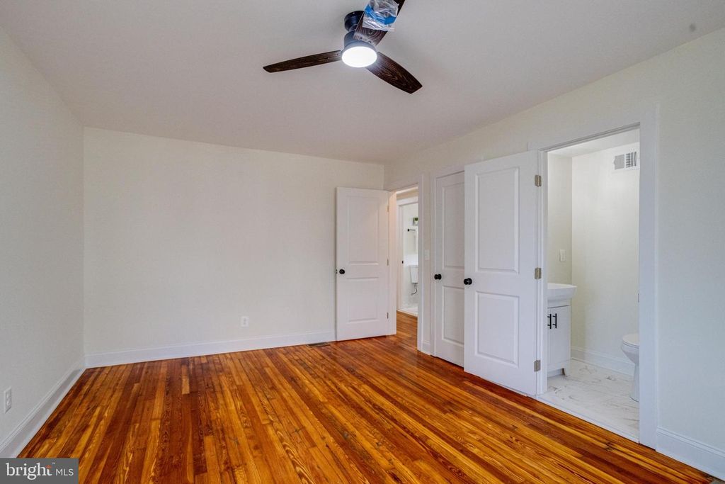 Image 46 of property listing at 3105 EVERGREEN AVE, Baltimore, MD 21214