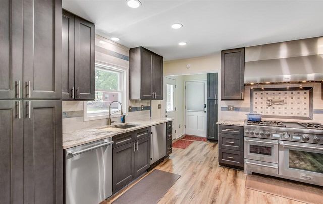 364 Ridgewood Drive, Hartwell, GA 30643