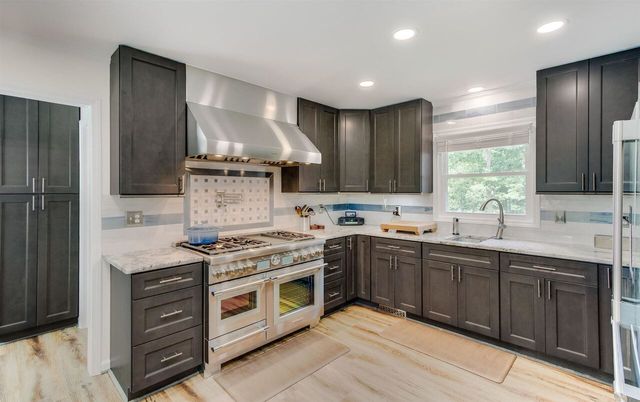 364 Ridgewood Drive, Hartwell, GA 30643