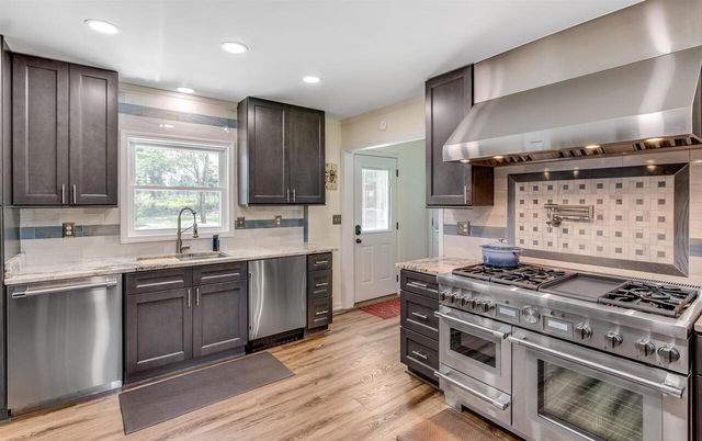 364 Ridgewood Drive, Hartwell, GA 30643