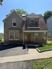 394 Upland Avenue, Yonkers, NY 10703