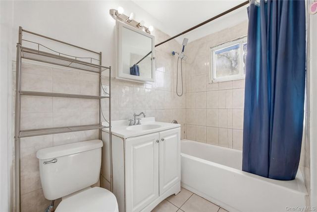 17 Cedar Street, Central Islip, NY 11722