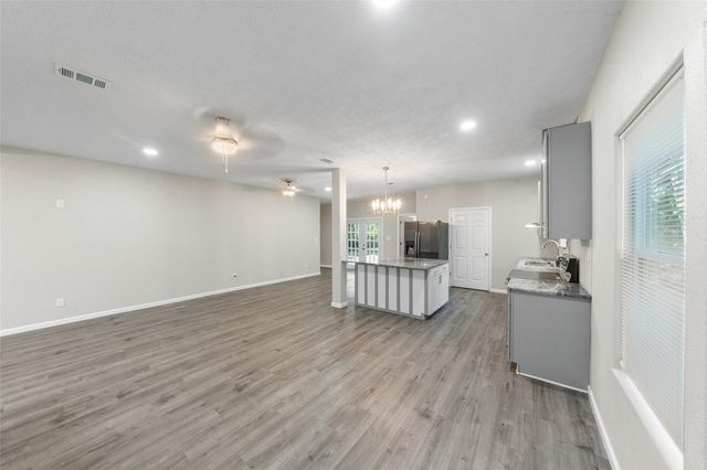 182 Yaupon Creek, Onalaska, TX 77360