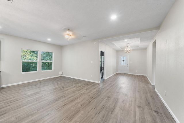 182 Yaupon Creek, Onalaska, TX 77360