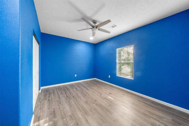 182 Yaupon Creek, Onalaska, TX 77360