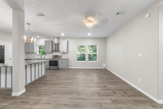 182 Yaupon Creek, Onalaska, TX 77360