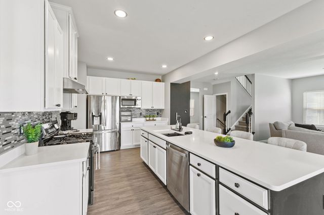 7146 W Stone Pass, New Palestine, IN 46163