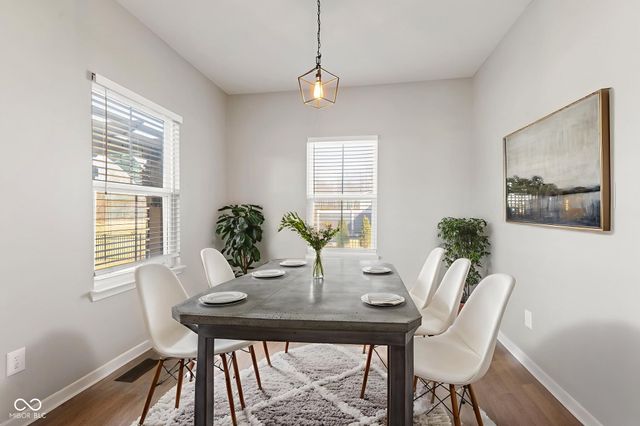 7146 W Stone Pass, New Palestine, IN 46163