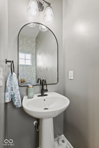 7146 W Stone Pass, New Palestine, IN 46163