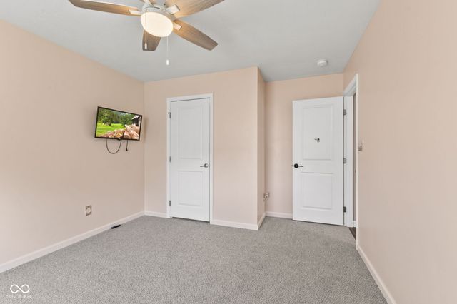 7146 W Stone Pass, New Palestine, IN 46163