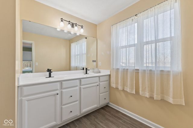 7146 W Stone Pass, New Palestine, IN 46163